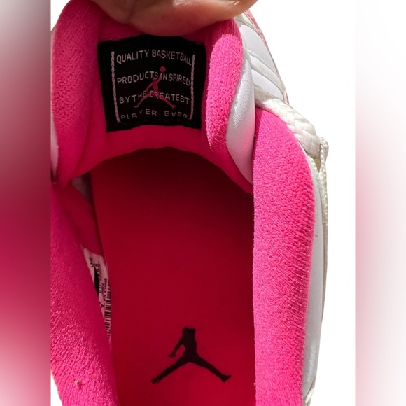 Women's Air Jordan 11 Retro Low, size 9.5 - Picture 8 of 15